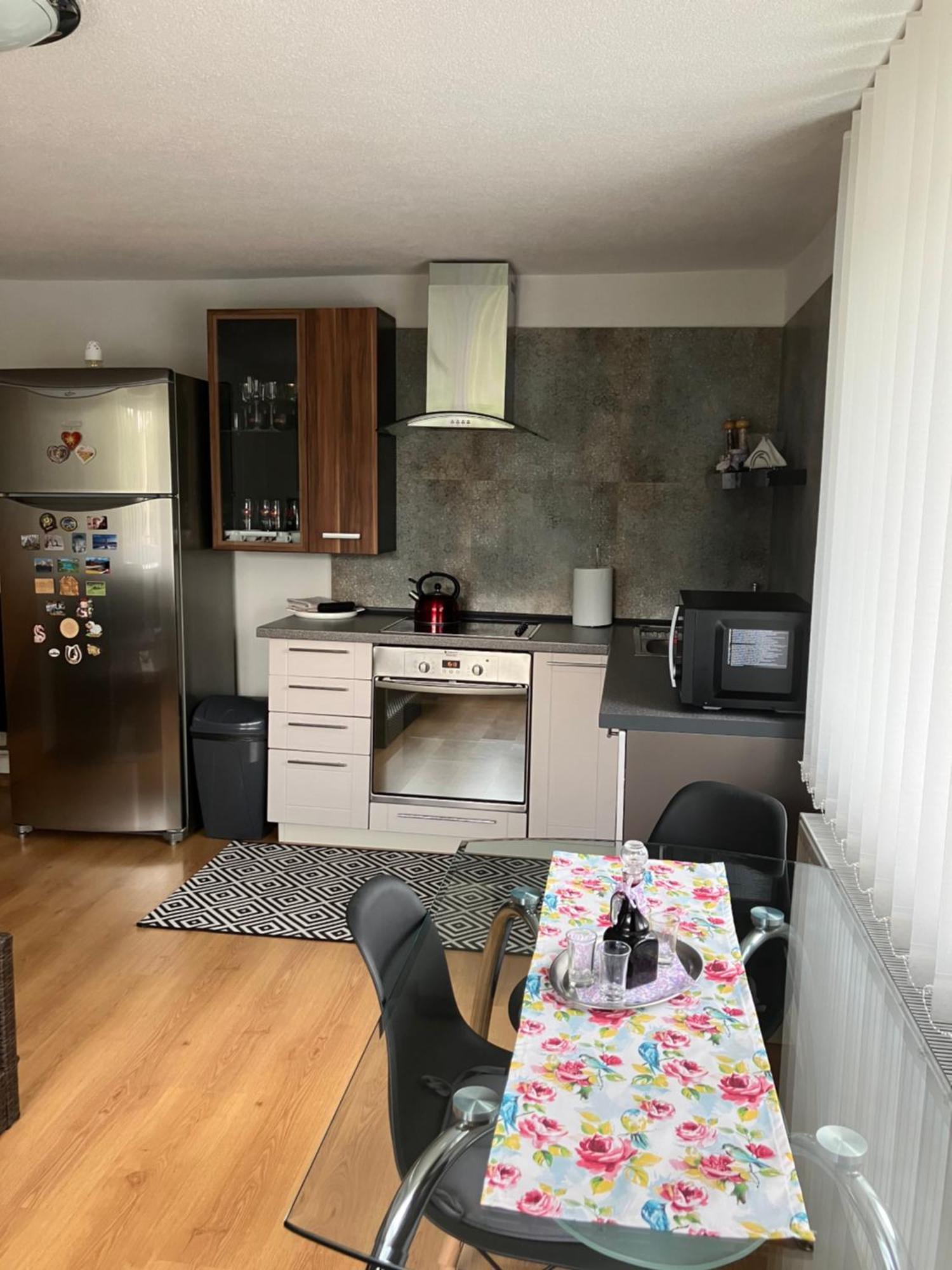 Apartman Karin Huty Extérieur photo