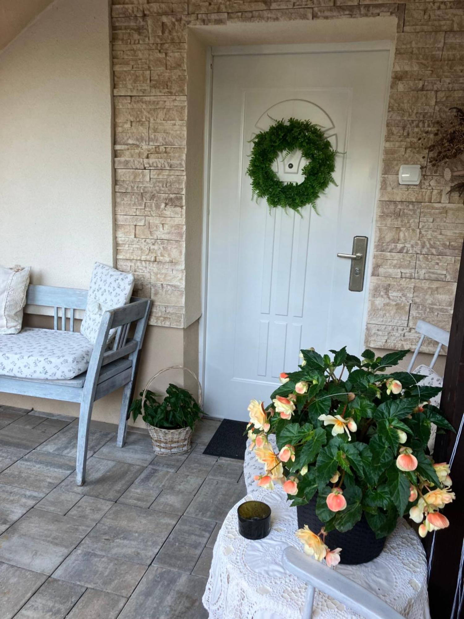 Apartman Karin Huty Extérieur photo